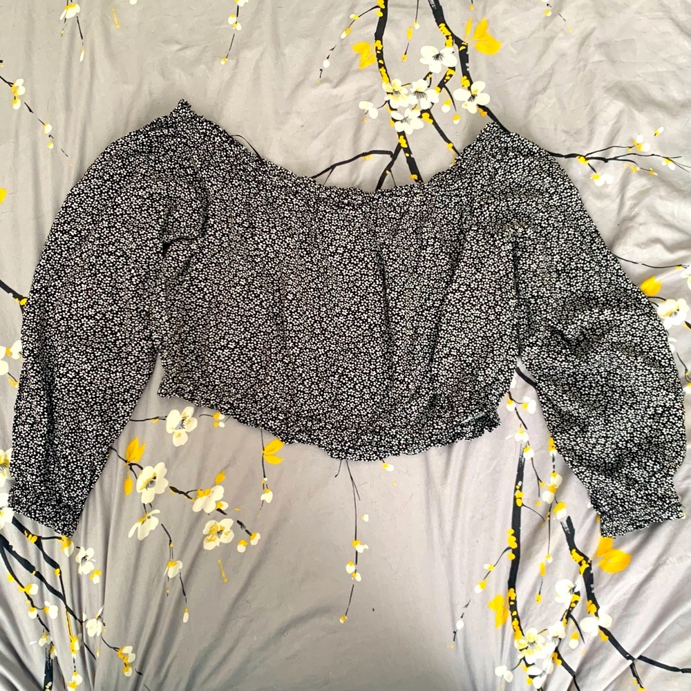 H&M Divided Off The Shoulder Cheetah Print Sweatshirt Size M
